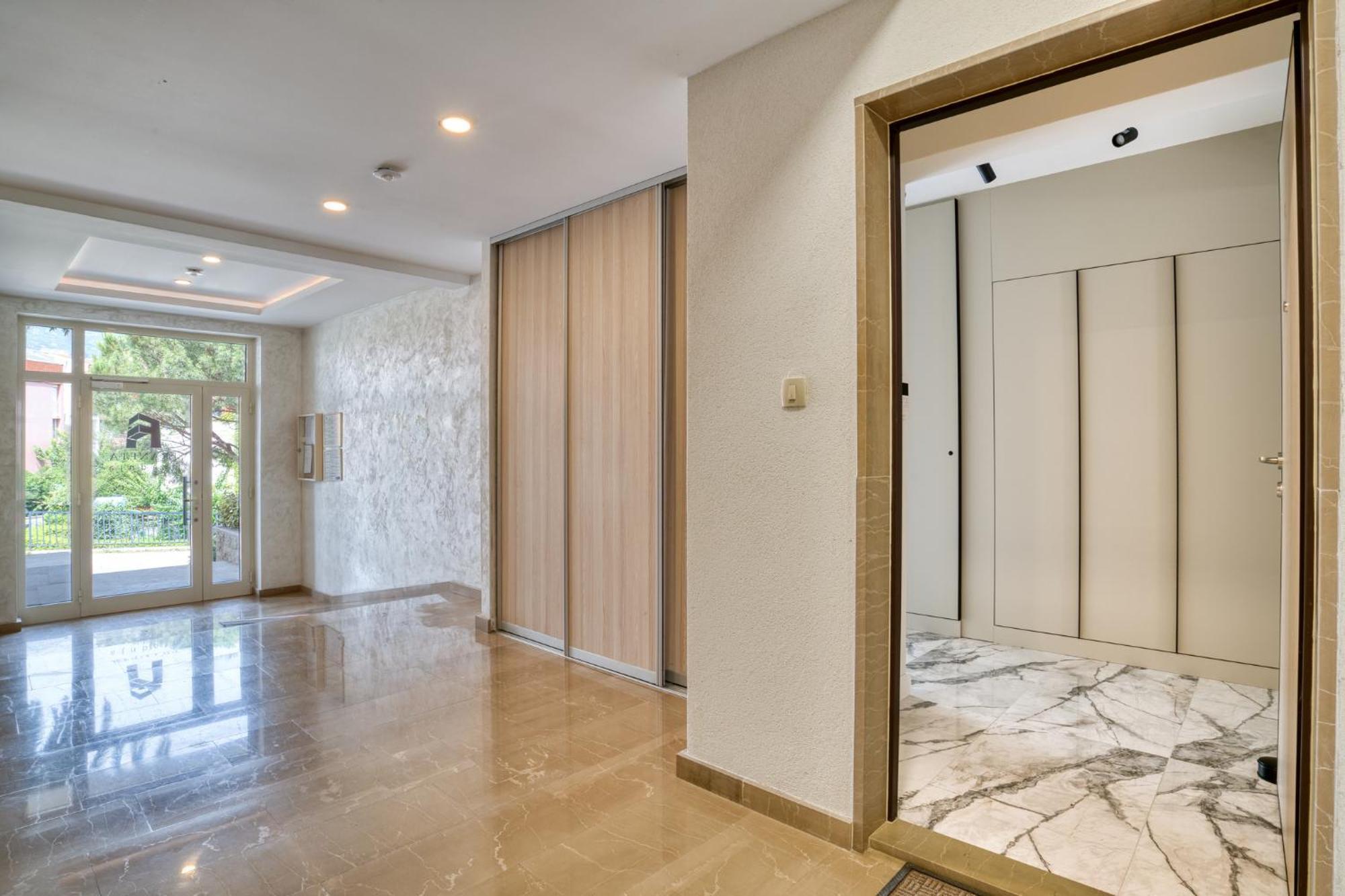 Ap Royal Oak - 2 Bedroom Apartment In Budva Buitenkant foto