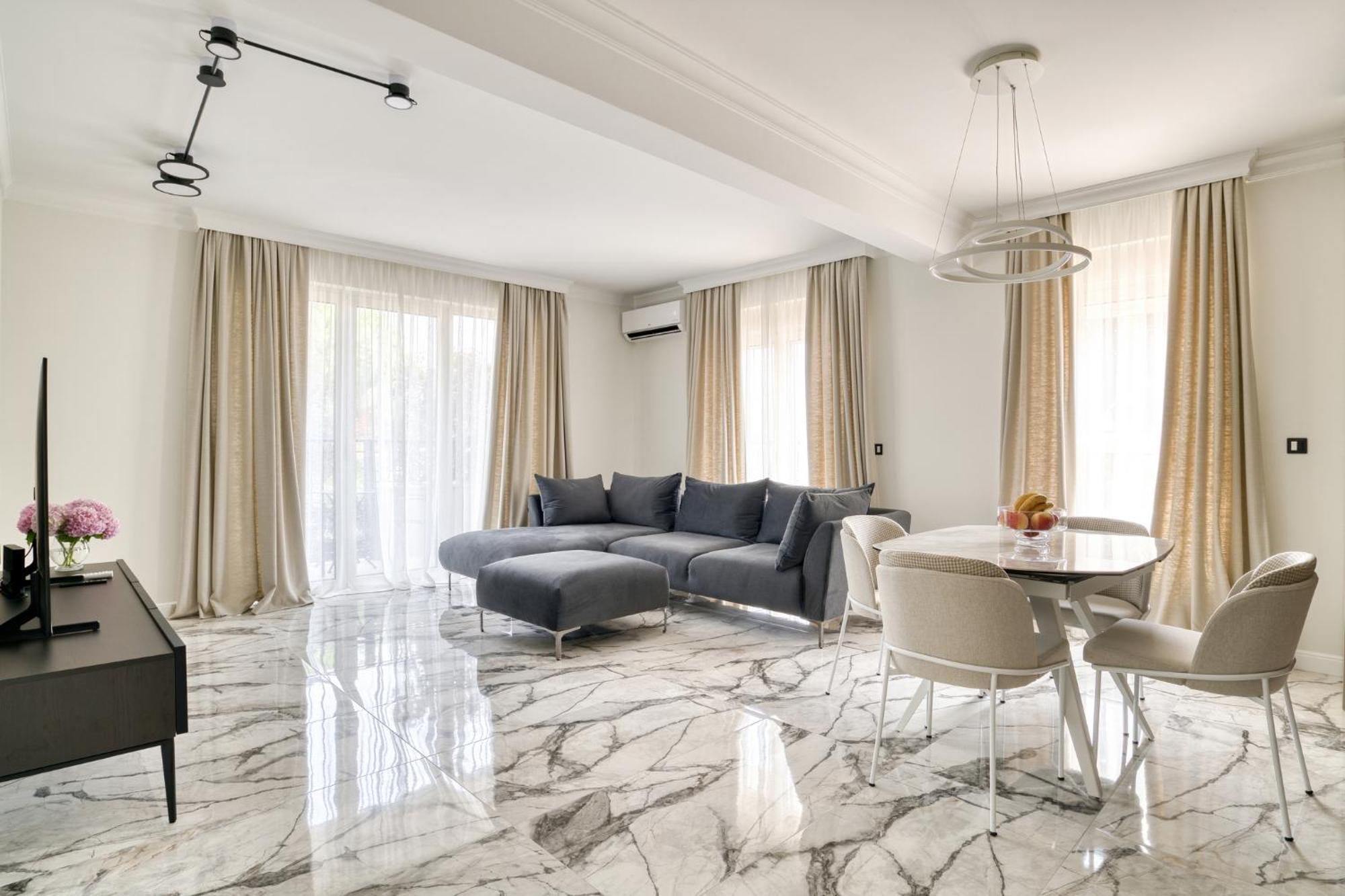 Ap Royal Oak - 2 Bedroom Apartment In Budva Buitenkant foto